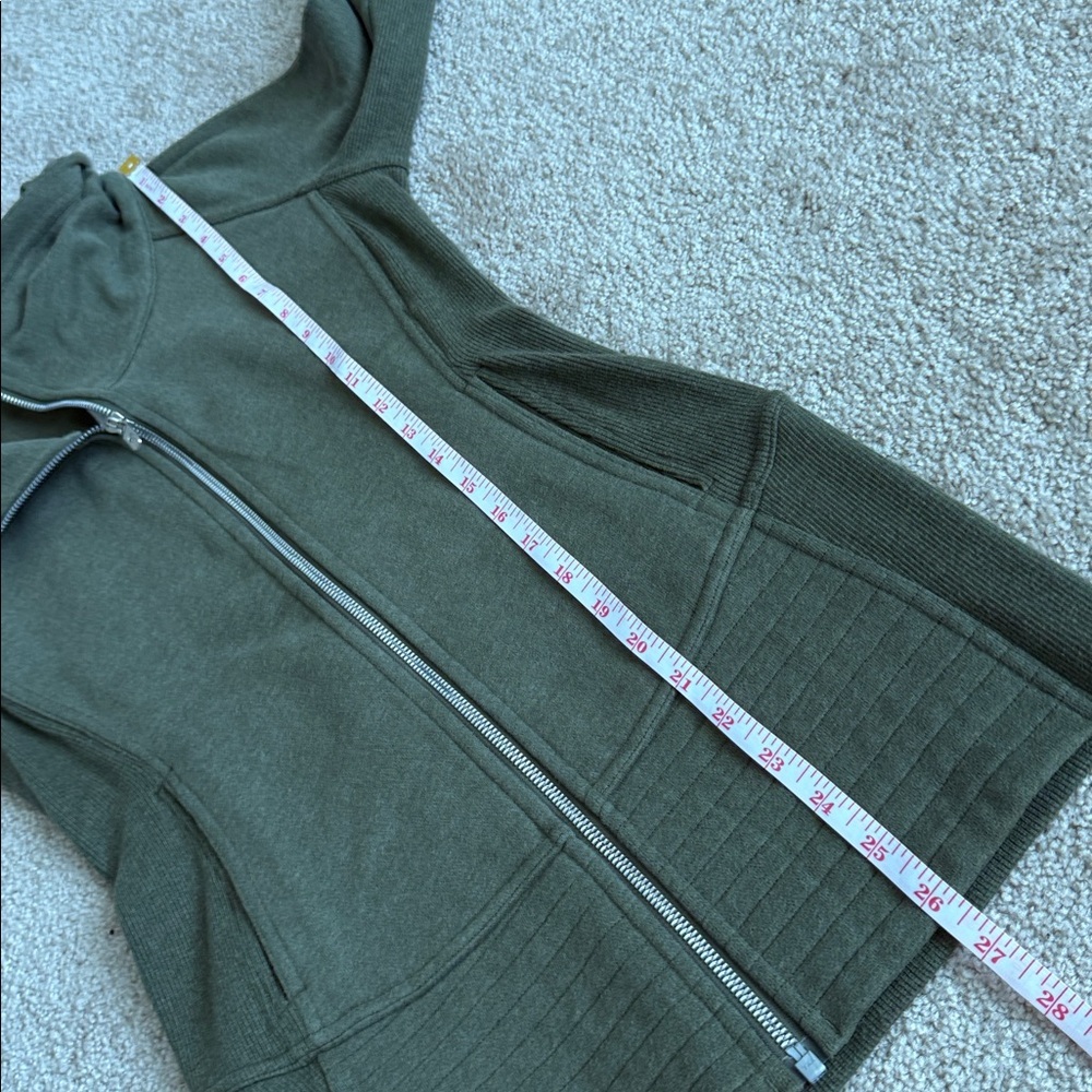 Lululemon Radiant Jacket II Heathered Fatigue Green - Picture 10 of 10